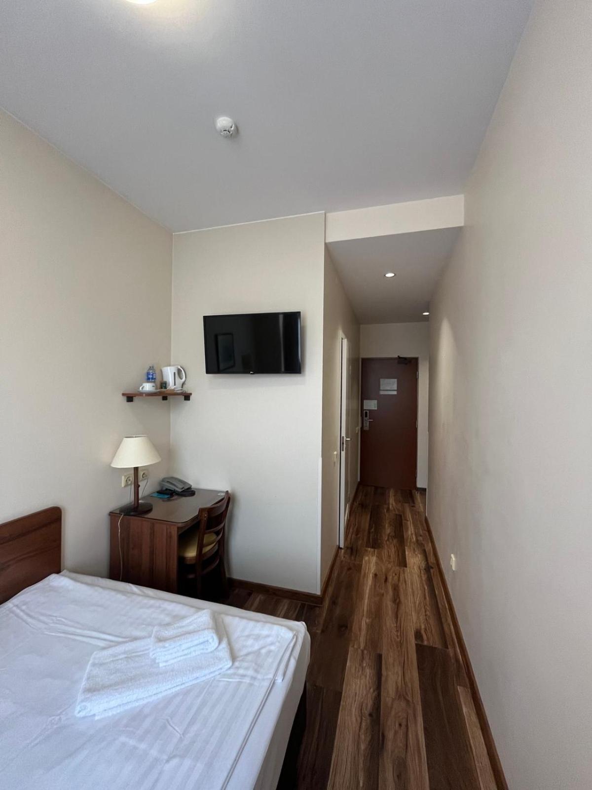 Memel Hotel Klaipeda Ngoại thất bức ảnh